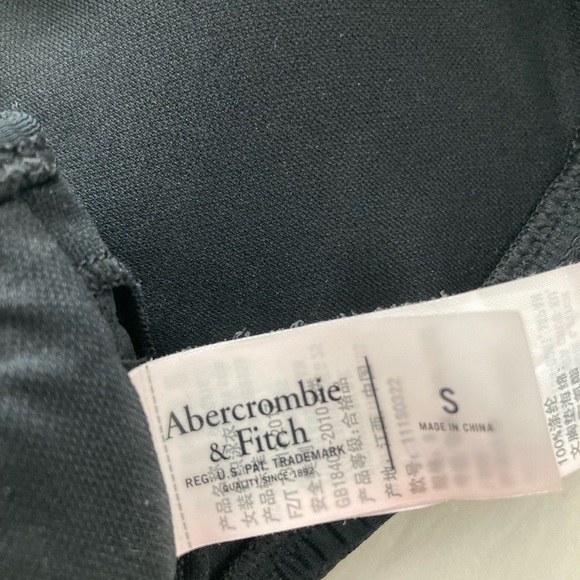 Abercrombie bathing suit - Picture 3 of 3